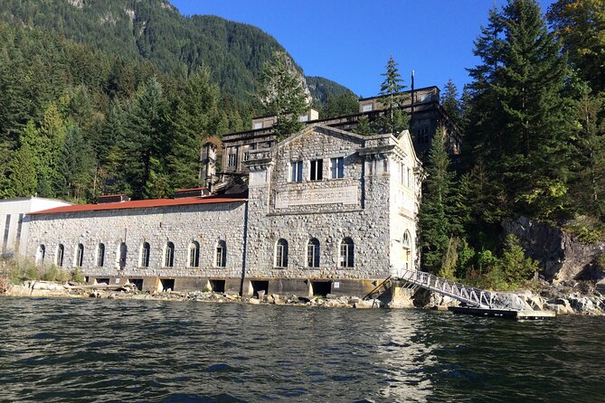 2 Hour Chartered Boat Tour from Deep Cove North Vancouver - Timing, Weather, and What the Two Hours Actually Feel Like