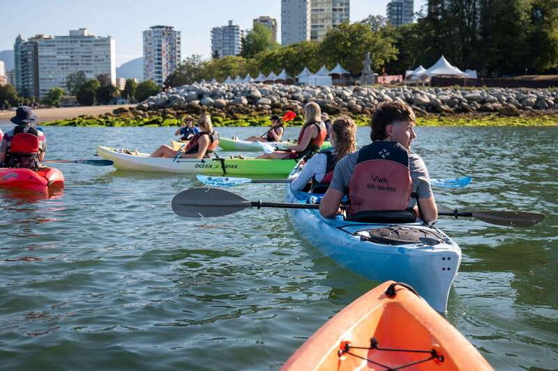 3 Hour Kayak in Vancouver with Coffee on the Beach - False Creek Sights: From Granville Island to Science World and BC Place