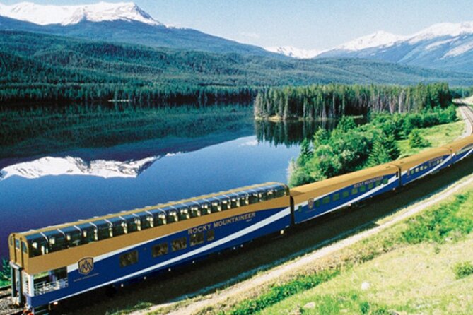 6-Day Rocky Mountaineer Train Tour, From Vancouver to Rockies - Lake Louise, Moraine Lake, and Emerald Lake: Turquoise Stops Done Right