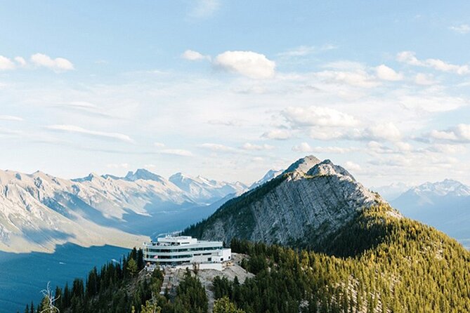 6-Day Rocky Mountaineer Train Tour, From Vancouver to Rockies - Icefields Parkway Day: Peyto, Bow Lake, and the Athabasca Glacier Snowcoach