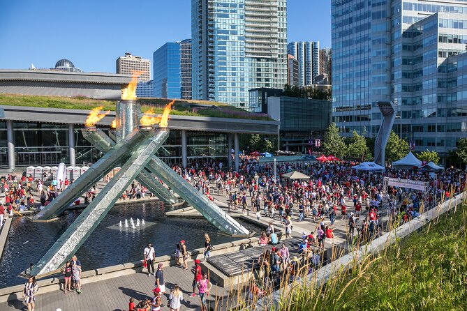 7 hours Private Vancouver Tour-from YVR Airport or Cruise Port - The Lunch Reset and Your Transition to Capilano Bridge