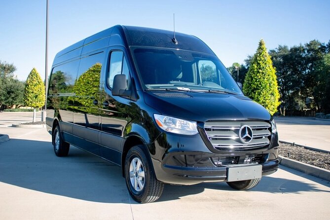 Arrival Private Transfer Vancouver YVR or Cruise Port to Vancouver by Minibus - Should you book this Vancouver transfer?