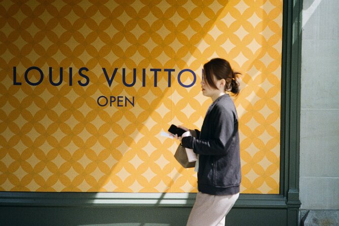 Art of Street Photography Guided Walk - Group Size and Walking Pace: Easy to Join, Easy to Follow