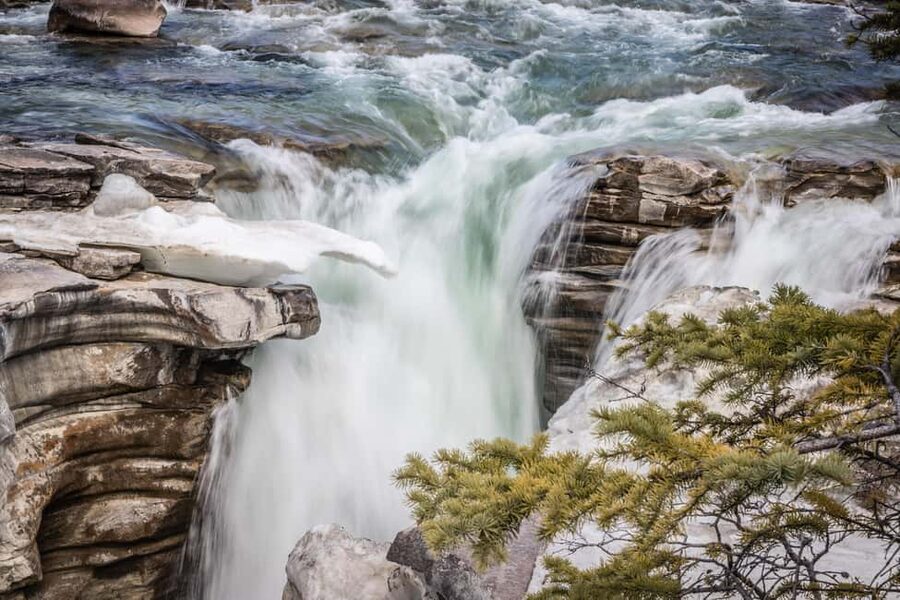Banff: Explore Banff & Jasper National Parks (4-Days) - Day 1: Vancouver to Kelowna via rainforest waterfalls and Skaha Lake paddle time