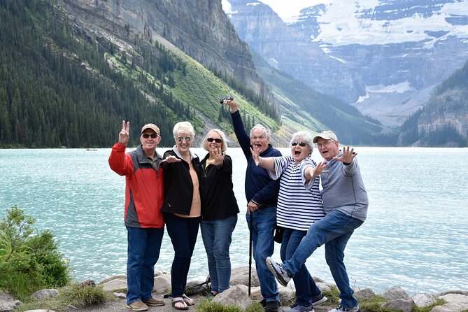 Canadian Rocky Mountains & Banff 5-Day Premium Tour - Day 2: Rogers Pass, Lake Louise, Moraine, then downtown Banff