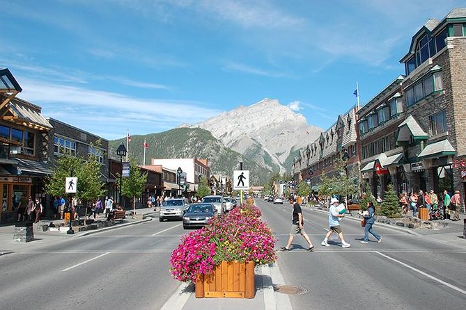 Circle West - Canadian Rockies Round Trip Bus Tour From Vancouver - Guide and driver impact: timing, humor, and staying on the right track