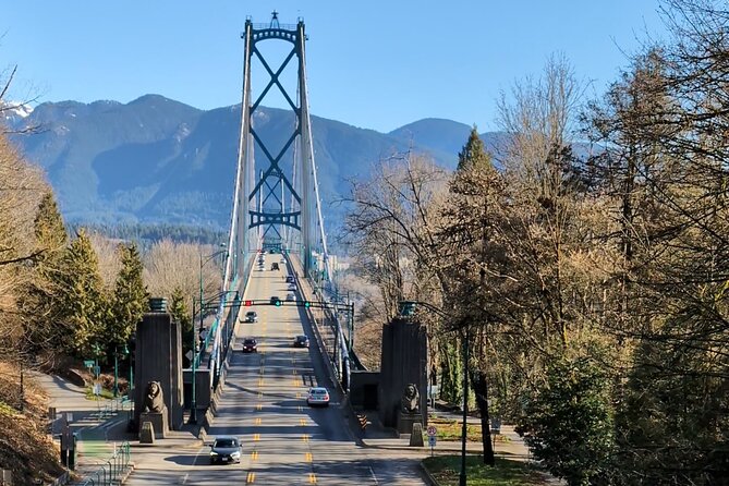 EcoEscape: Luxury & Exclusive Tour Experiences - Stanley Park basics: Totem Poles and Prospect Point views