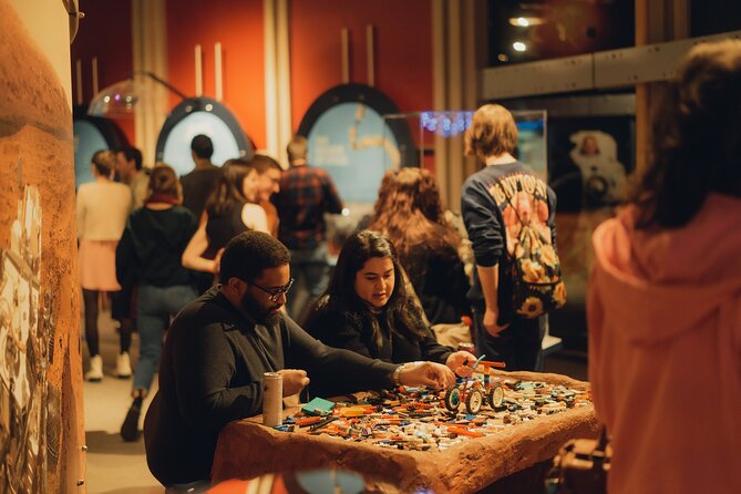 Explore the Stars and Universe at Vancouver’s Space Centre - Timing in Vancouver: opening hours and why evenings can disappoint