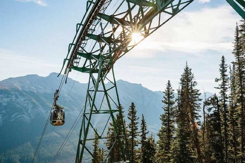 From Vancouver: 4-Day Kamloops, Yoho and Banff National Park - Day 3: Johnston Canyon and Lake Louise, the Classic Photo Pair