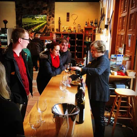 From Vancouver: Fraser Valley Wine Tour with Local Tastings - The included lunch, why cheese and charcuterie works here