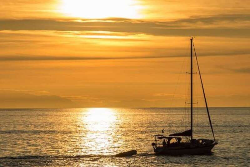 From Vancouver: Lighthouse Park & Horseshoe Bay Hiking Tour - Small Group Pickup From Downtown Vancouver