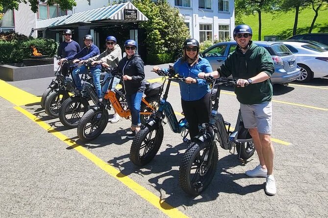 Guided E-Bike Tour Stanley Park and Hidden Gems - Small Groups - Siwash Rock and beach passes: the narrow-path reality check