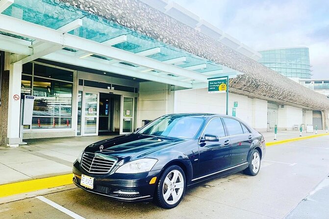 Private Airport Transfer from Vancouver Airport to Downtown Hotel - Domestic arrivals at YVR: the level 2 carousel method