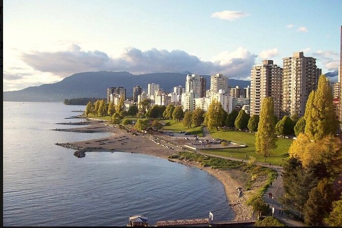 Private Transfer from Vancouver Hotel OR Port to Airport. - Arrival at YVR: Scheduled Drop-Off and Curbside Help With Bags