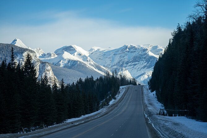 Rockies Winter Premium Tour - Day 3: Banff town drive, Gondola add-on, and Lake Louise winter choices