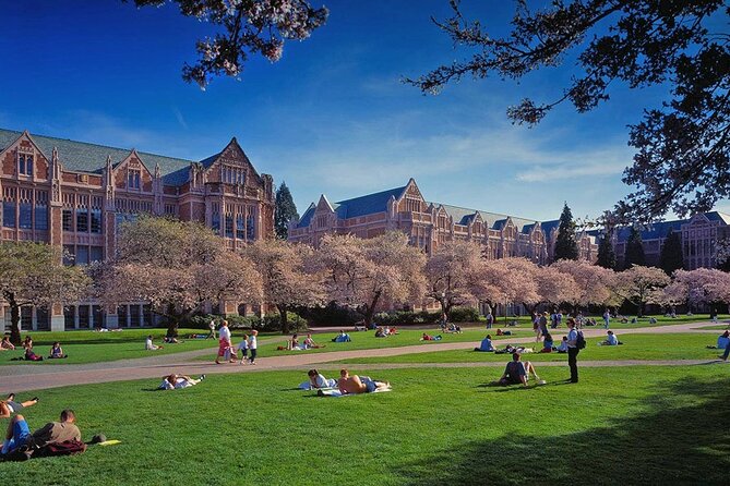 Seattle Sightseeing 2 day Tour from Vancouver (Chn&Eng) - Day 2: Amazon Spheres, University of Washington, and Seattle icons