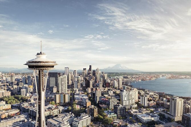 Seattle Sightseeing 2 day Tour from Vancouver (Chn&Eng) - Day 1 in Seattle: Waterfront, Pike Place, and outlet time