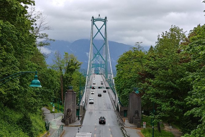 Squamish Howe Sound Explorer Private Tour - A Private Van That Gets You From Vancouver to Squamish Without the Hassle