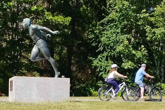 Stanley Park Bike Adventure with Lux Car Pick Up Affordable Easy - Quick highlights before you book