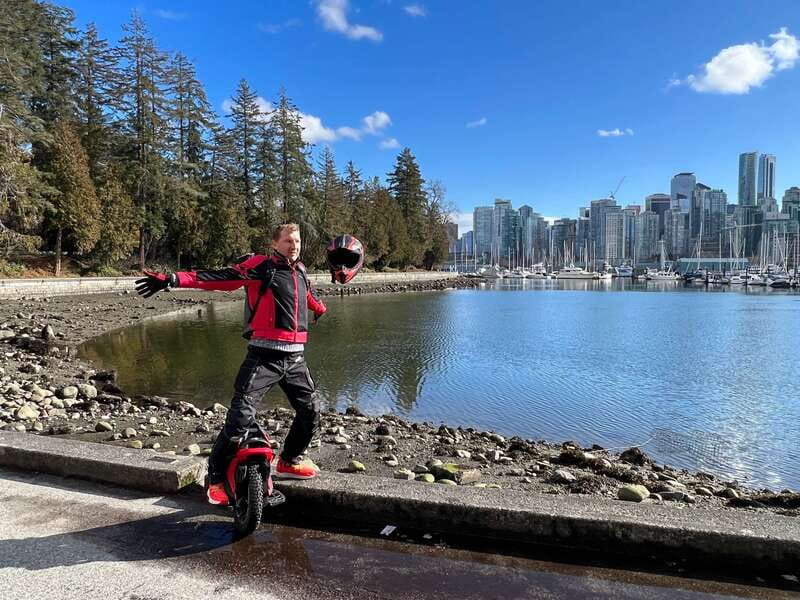 Stanley Park EUC & E-scooters loop tour - Learning the EUC: what that try-out really feels like