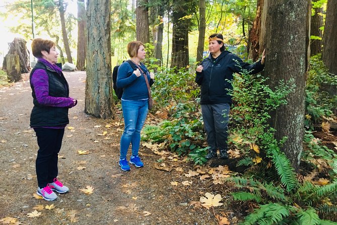 Talking Trees: Stanley Park Indigenous Walking Tour Led by a First Nations Guide - Stanley Park Bus Loop to Beaver Lake: what makes this tour different