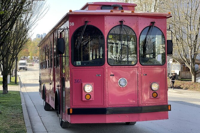 Taylor Swift Karaoke Sing Off Trolley Tour - Key points to know before you go