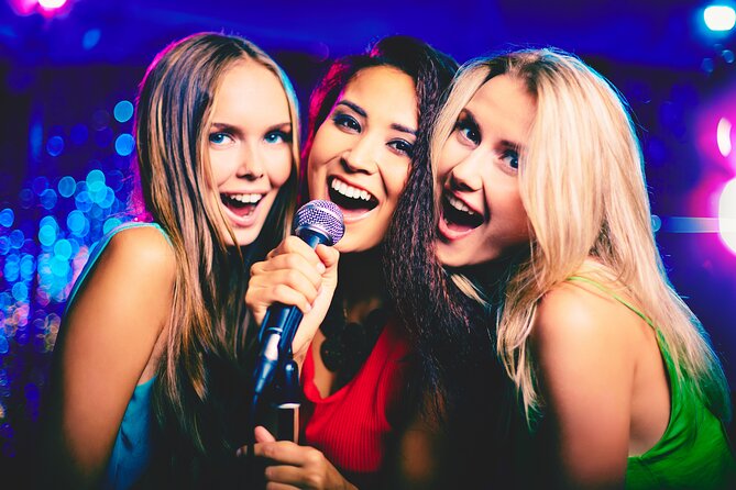 Taylor Swift Karaoke Sing Off Trolley Tour - Stop 6: Library Square Optional Drop-Off for Extra Downtown Time