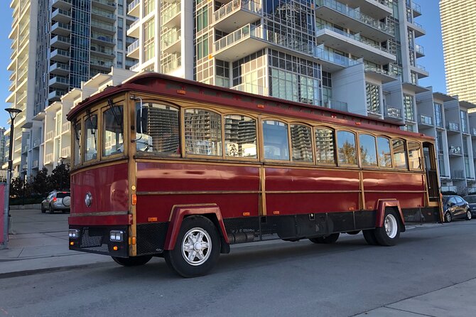 Taylor Swift Karaoke Sing Off Trolley Tour - Meet at Canada Place, Then Get Your Bearings Fast