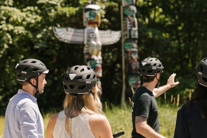 The Grand Bicycle Tour by Cycle City Tours - Stanley Park and the Seawall: Totem Poles, Big Cedars, and Skyline Views