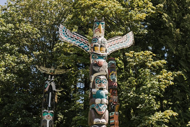 The Stanley Park Bicycle Tour by Cycle City Tours - Brockton Point totems: cultural context with a scenic payoff