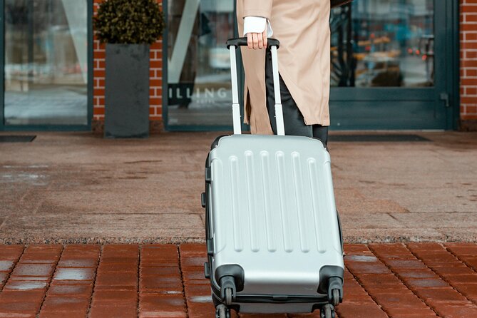 Vancouver All Day Luggage Storage - Staff and Service Style, Including Names You May Hear