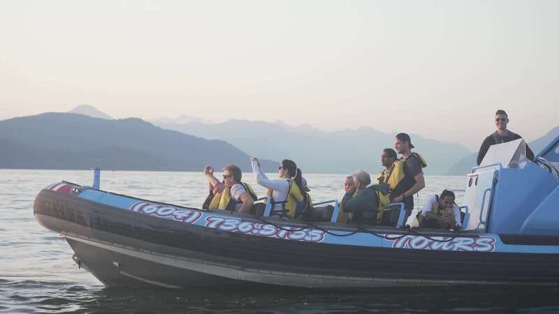 Vancouver: Bowen Island Boat Cruise with Dinner - Granville Island 5:30 pm launch: where the evening starts right
