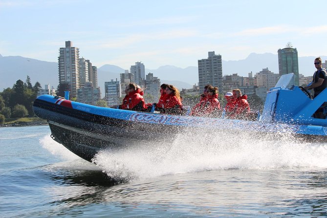 Vancouver City and Seal Colony Scenic Boat Tour - The guide makes the difference: real stories, real landmarks