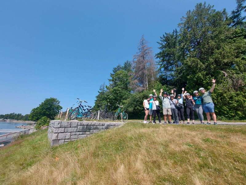 Vancouver: City Bike Tour | E-Bike Upgrade Avail. | 4-Hours - Rain, Wind, and What to Bring for a Comfortable Ride