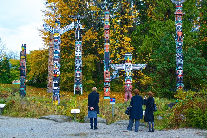 Vancouver City & Lookout Tour and Option to Add Airport Drop Off - Robson Street, Gastown, and Chinatown without getting lost