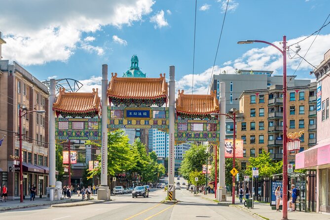 Vancouver City Sightseeing Tour: Capilano Suspension Bridge & Vancouver Lookout - Capilano Suspension Bridge Park, Cliffwalk, and Tree Top Adventures