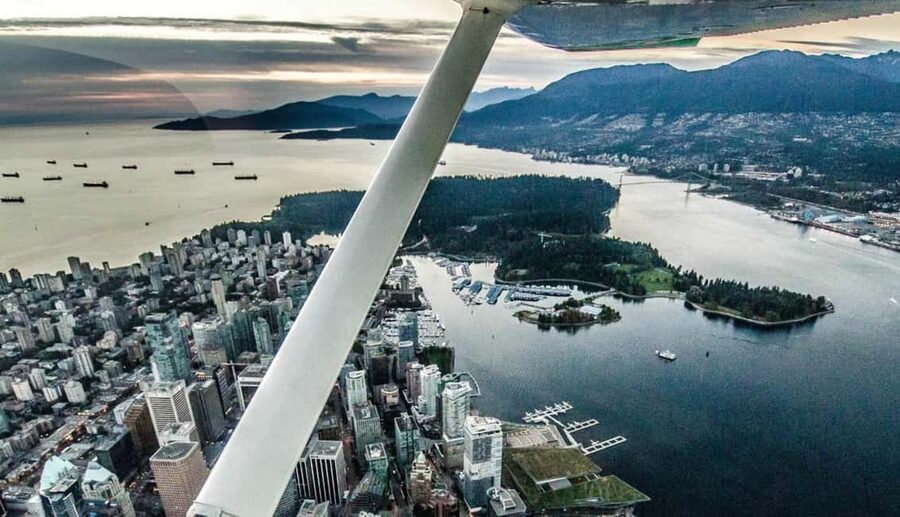 Vancouver: City Skyline Scenic Seaplane Flight - North Shore Mountains and Stanley Park from above