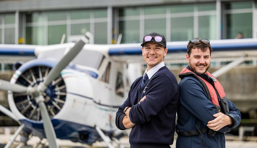 Vancouver: City Skyline Scenic Seaplane Flight - Inside the cabin: windows, comfort, and what to ask your pilot