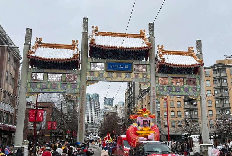 Vancouver City Tour: The Only Full Small-Group Car Tour - Getting started: pickup options and how to avoid stress
