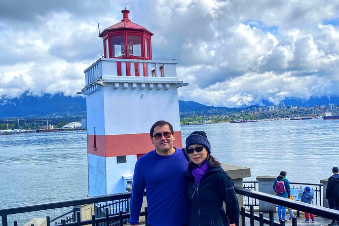 Vancouver city Tour with all attractions - Stanley Park, Seawall, and the cluster of iconic stops