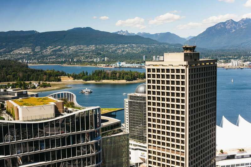Vancouver: Entry Ticket for the Vancouver Lookout - Your 360-Degree Viewing Circuit, What You Will Actually See