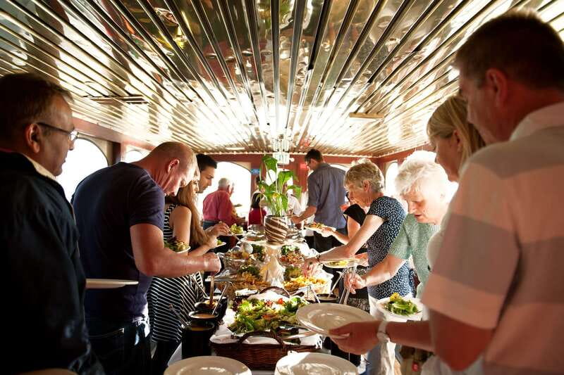 Vancouver: Evening Cruise with Dinner Buffet - West Coast Dinner Buffet: What to Expect and What Usually Tastes Best
