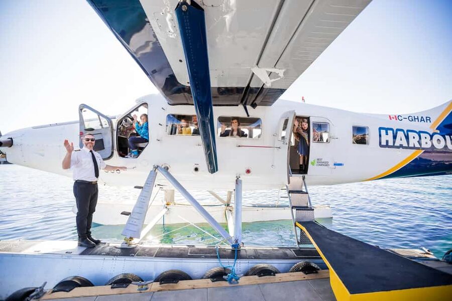 Vancouver: Extended Scenic Panorama Seaplane Tour - Downtown Vancouver in the First 20 Minutes