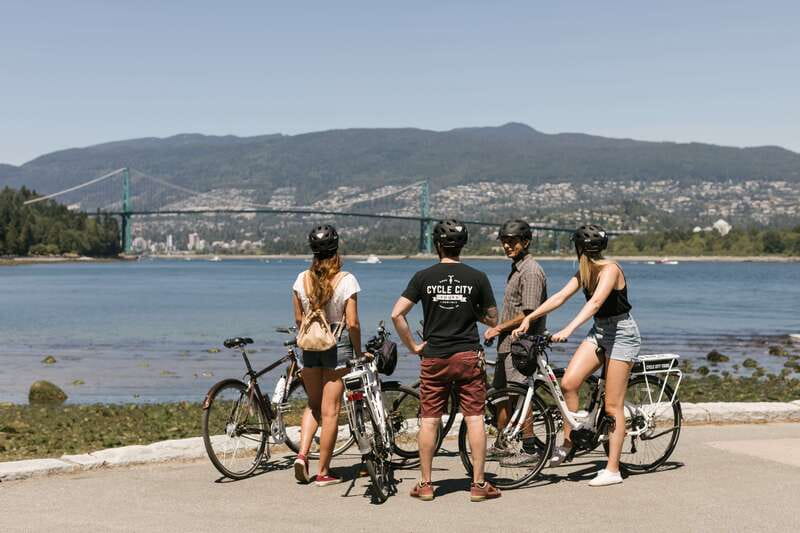 Vancouver: Guided Bike Tour - Stanley Park: seawall views, forest trails, and the beaver moment