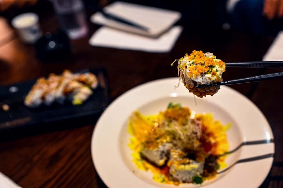 Vancouver: Guided Food and City History Tour - Steam Clock time: your break, your photos, and a history beat