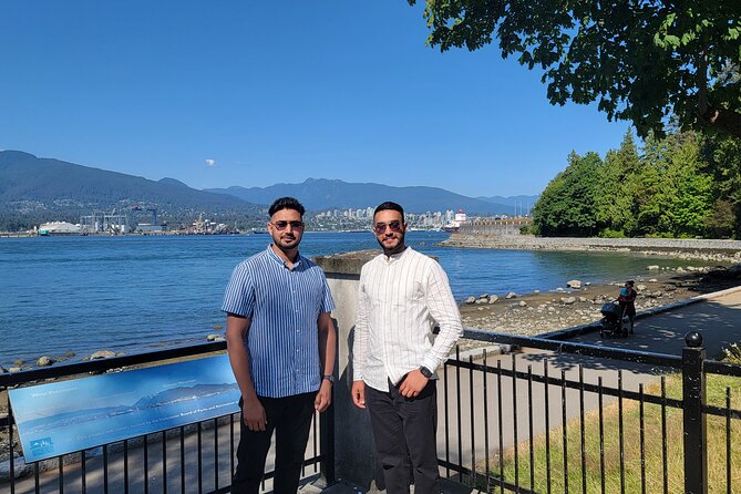Vancouver Half Day City Tour Private - Stanley Park in fast mode: Prospect Point, totem poles, and the Hollow Tree
