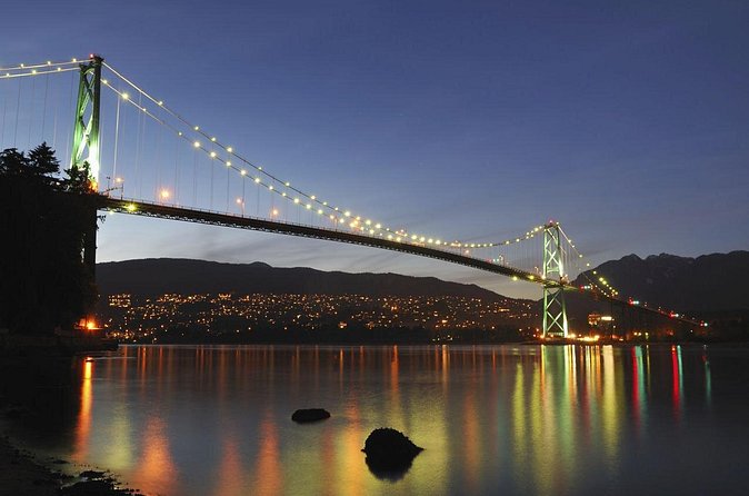 Vancouver Holiday Festive Dinner Cruises - Where the Photos Happen Best