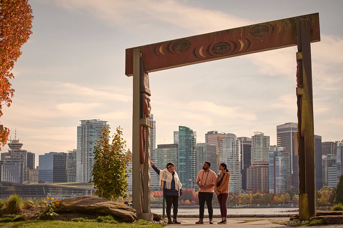 Vancouver Hop On Hop Off Trolley Tour - Should you book this Vancouver hop-on hop-off trolley?