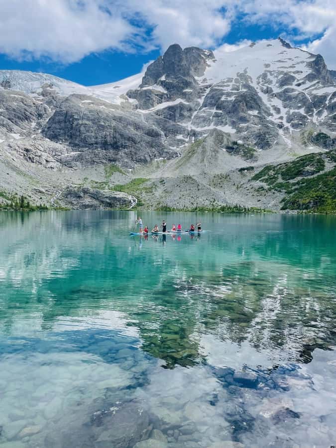 Vancouver: Joffre Lakes Park Hike and Whistler Day Trip - Joffre Lakes and Matier Glacier, the views do the talking