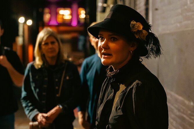 Vancouver Lost Souls of Gastown Walking Tour - How the pace, walking surfaces, and weather will affect your comfort